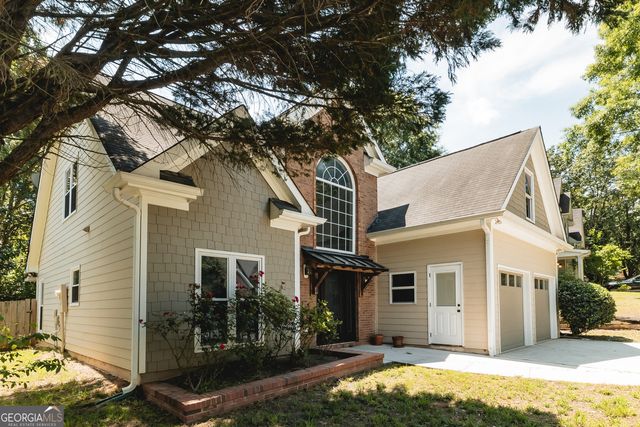 5664 Jackson Knoll Trace NW, Lilburn, GA 30047