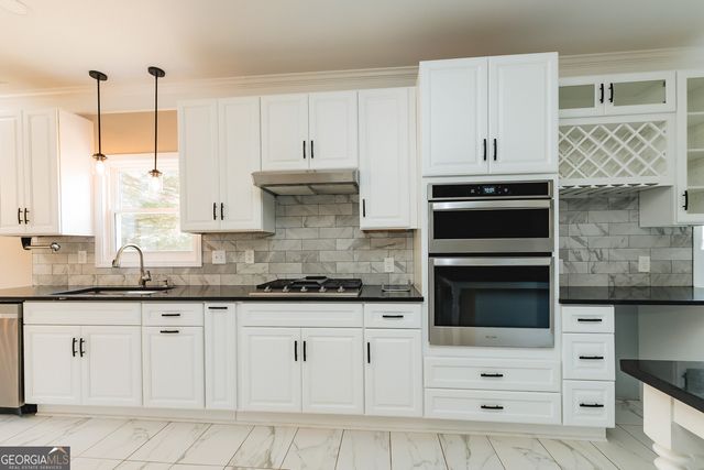 5664 Jackson Knoll Trace NW, Lilburn, GA 30047