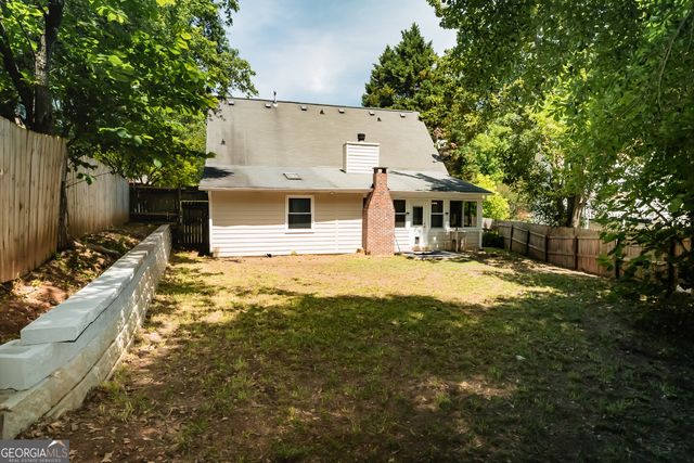5664 Jackson Knoll Trace NW, Lilburn, GA 30047