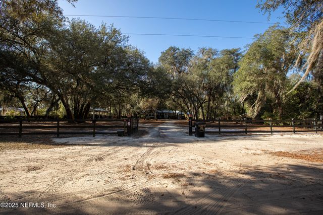 8076 BLAZING STAR Road, Melrose, FL 32666