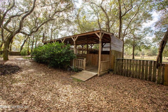 8076 BLAZING STAR Road, Melrose, FL 32666