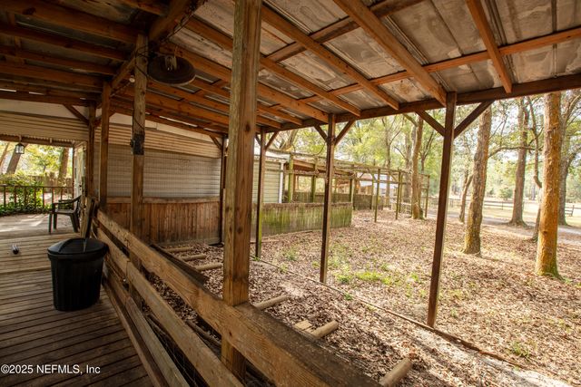 8076 BLAZING STAR Road, Melrose, FL 32666