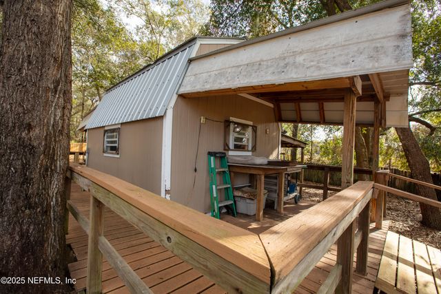 8076 BLAZING STAR Road, Melrose, FL 32666