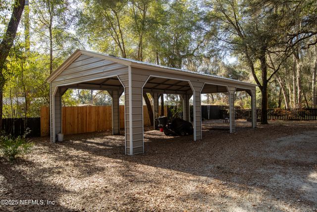 8076 BLAZING STAR Road, Melrose, FL 32666