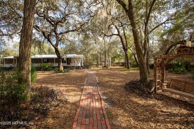 8076 BLAZING STAR Road, Melrose, FL 32666