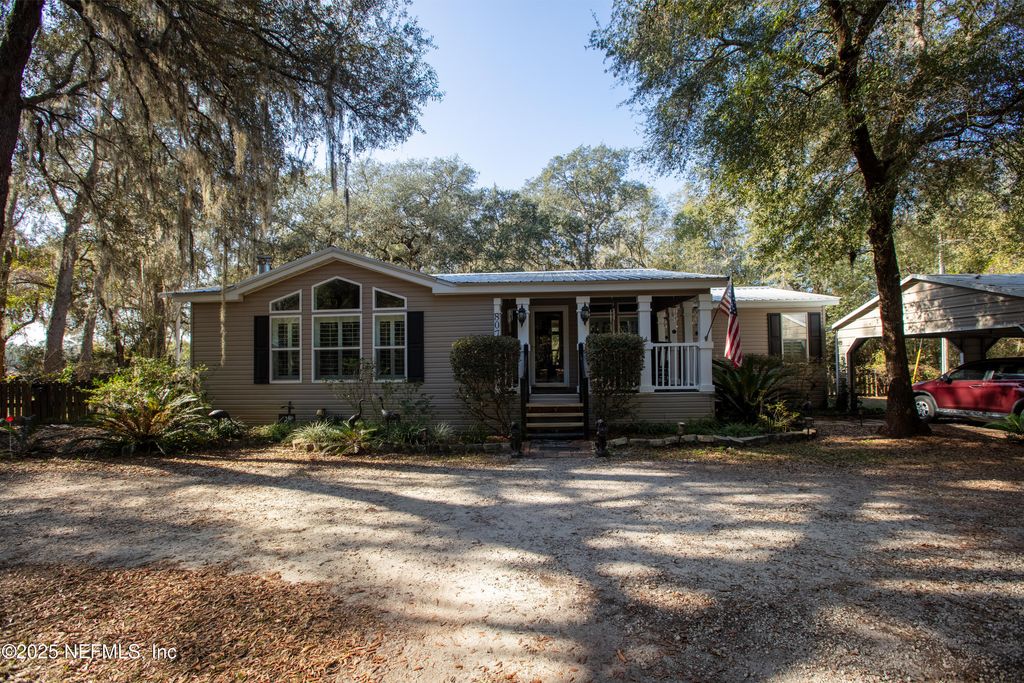 8076 BLAZING STAR Road, Melrose, FL 32666
