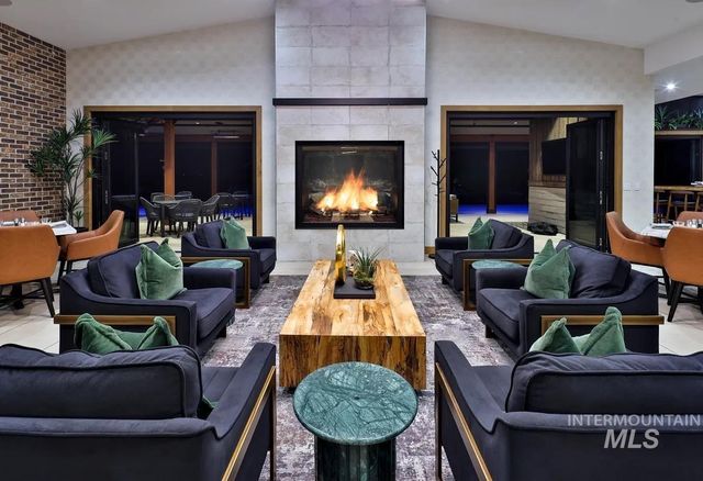 11729 W Reining Horse Ln, Kuna, ID 83634