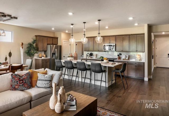 11729 W Reining Horse Ln, Kuna, ID 83634