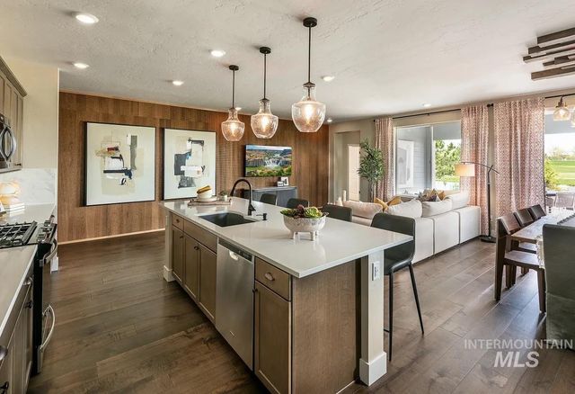 11729 W Reining Horse Ln, Kuna, ID 83634