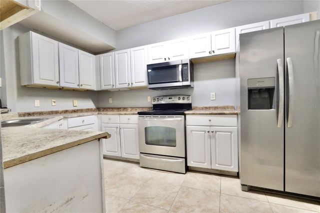 5578 METROWEST BOULEVARD 1-201, Orlando, FL 32811