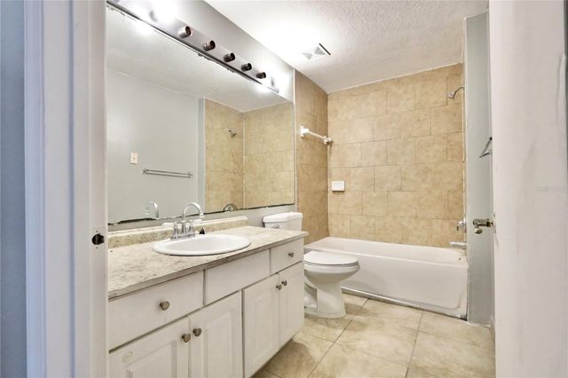 5578 METROWEST BOULEVARD 1-201, Orlando, FL 32811