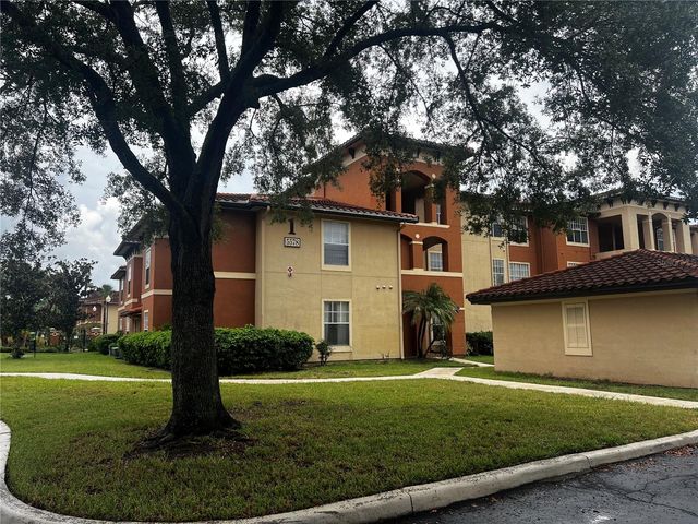 5578 METROWEST BOULEVARD 1-201, Orlando, FL 32811