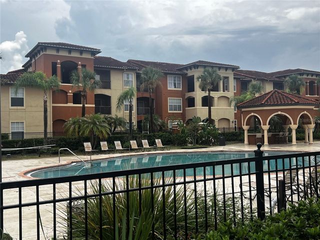 5578 METROWEST BOULEVARD 1-201, Orlando, FL 32811
