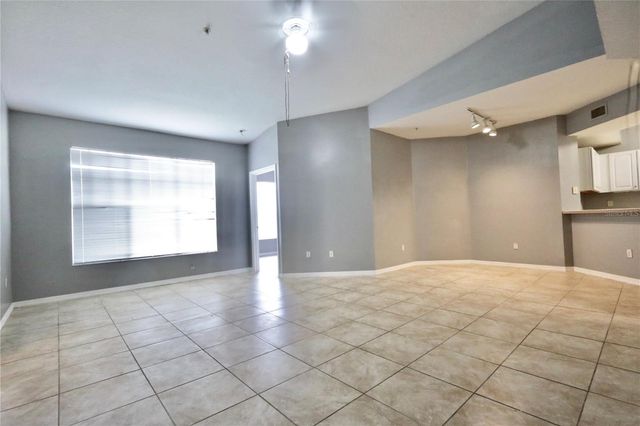 5578 METROWEST BOULEVARD 1-201, Orlando, FL 32811