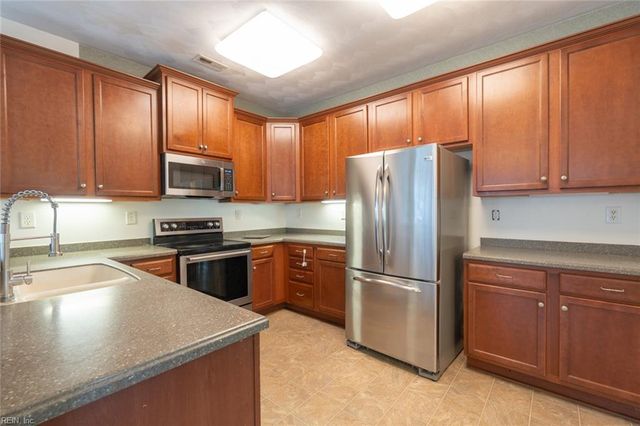 5111 Moreland St Unit 146, Suffolk, VA 23435