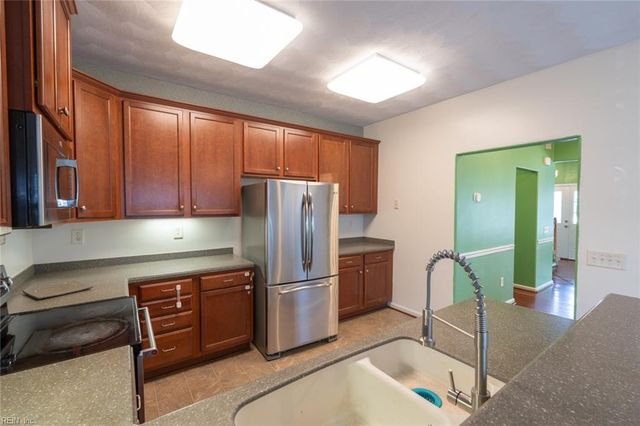 5111 Moreland St Unit 146, Suffolk, VA 23435