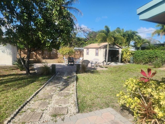 1261 NE 2nd Street, Pompano Beach, FL 33060