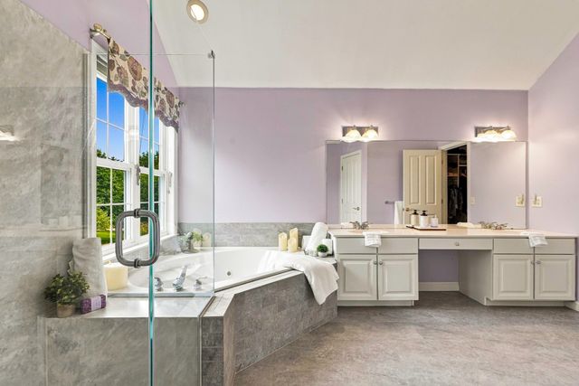3 Washington Lane, Hopkinton, MA 01748