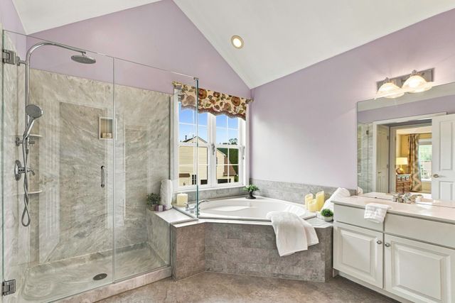 3 Washington Lane, Hopkinton, MA 01748