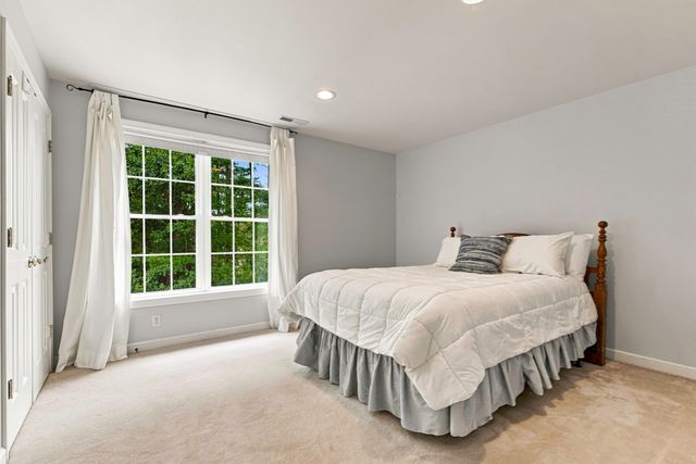 3 Washington Lane, Hopkinton, MA 01748