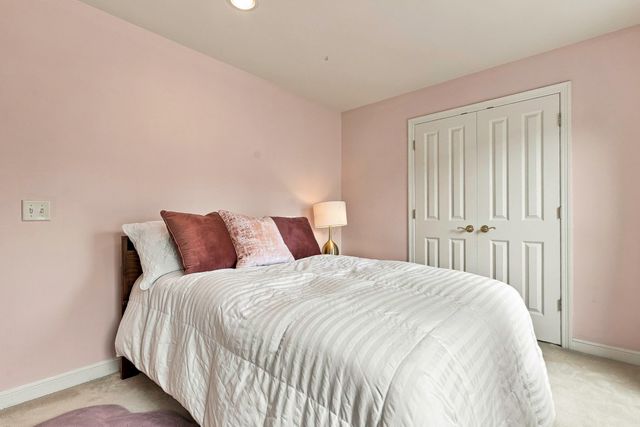 3 Washington Lane, Hopkinton, MA 01748