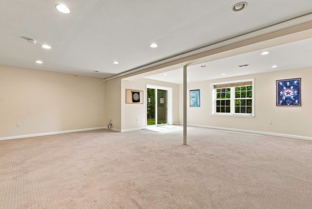 3 Washington Lane, Hopkinton, MA 01748