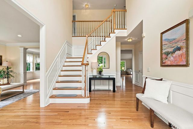 3 Washington Lane, Hopkinton, MA 01748