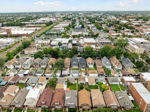 4630 W Montana Street, Chicago, IL 60639