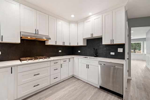 4630 W Montana Street, Chicago, IL 60639