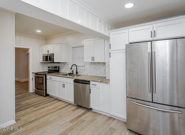 4124 Walker Avenue, Toledo, OH 43612