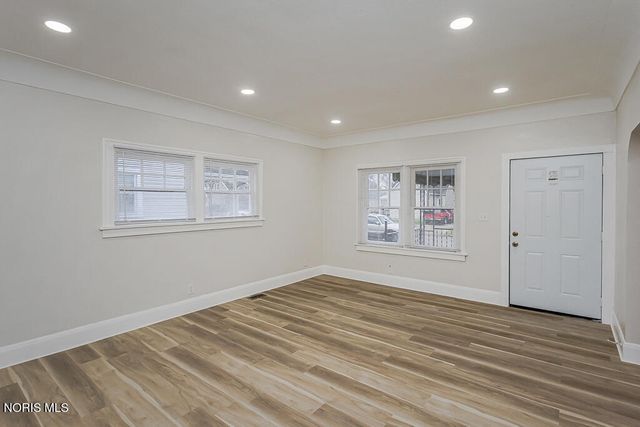 4124 Walker Avenue, Toledo, OH 43612