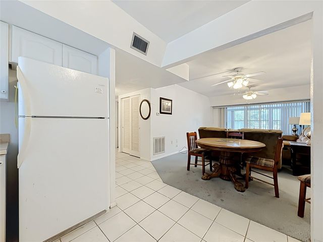 9945 47TH AVENUE N 203, St Petersburg, FL 33708