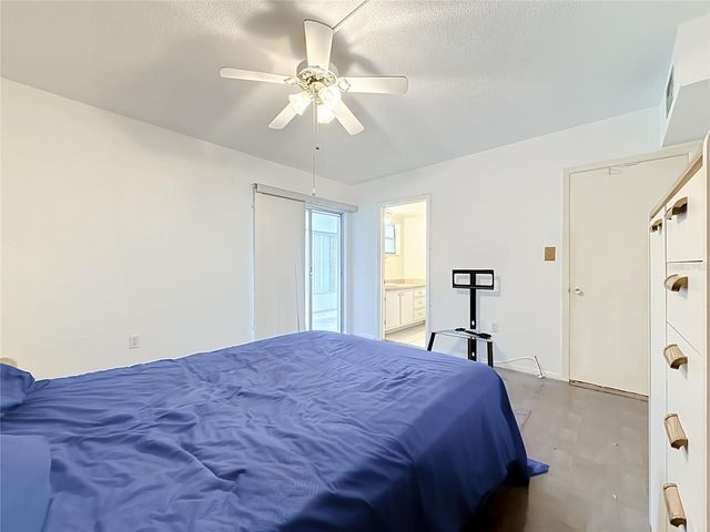 9945 47TH AVENUE N 203, St Petersburg, FL 33708