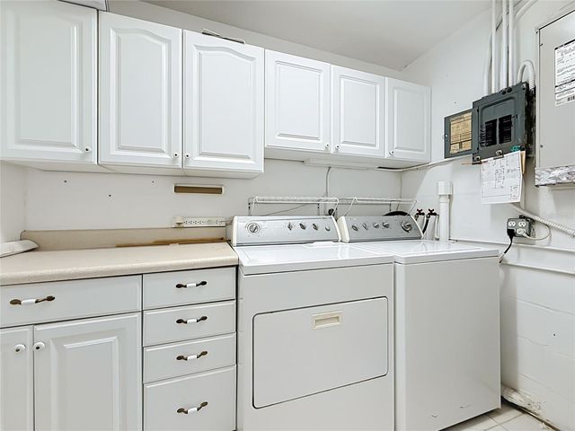 9945 47TH AVENUE N 203, St Petersburg, FL 33708