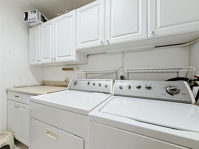 9945 47TH AVENUE N 203, St Petersburg, FL 33708