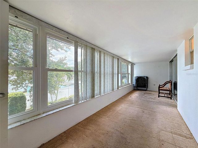 9945 47TH AVENUE N 203, St Petersburg, FL 33708