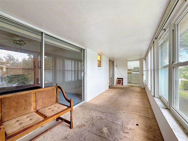 9945 47TH AVENUE N 203, St Petersburg, FL 33708