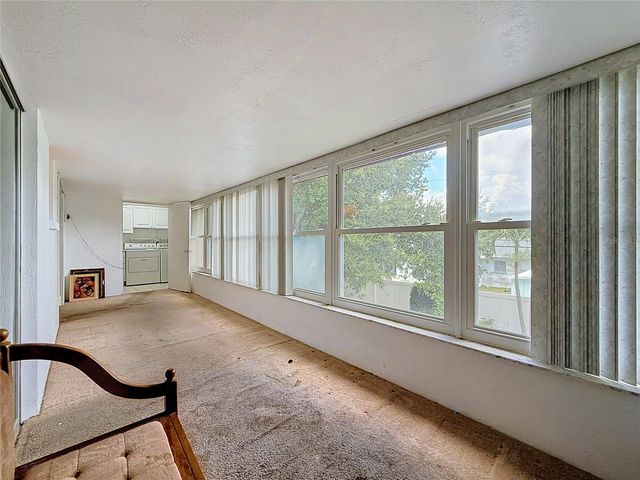9945 47TH AVENUE N 203, St Petersburg, FL 33708