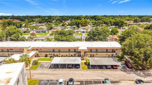 9945 47TH AVENUE N 203, St Petersburg, FL 33708