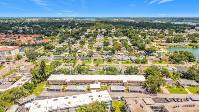 9945 47TH AVENUE N 203, St Petersburg, FL 33708