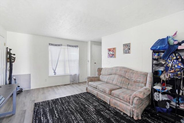 1037-1039 S James Road, Columbus, OH 43227