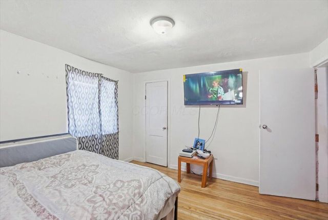 1037-1039 S James Road, Columbus, OH 43227