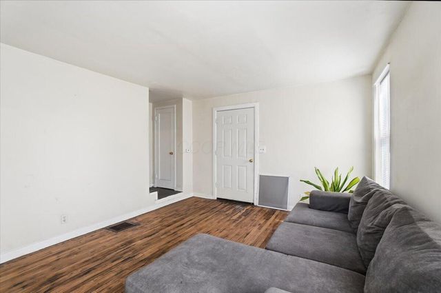 1037-1039 S James Road, Columbus, OH 43227