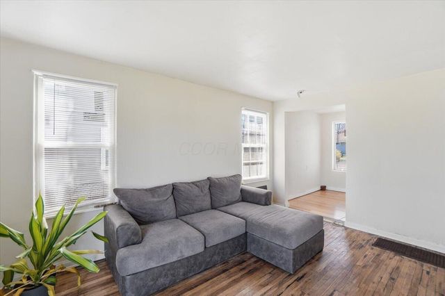 1037-1039 S James Road, Columbus, OH 43227