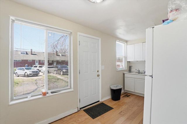 1037-1039 S James Road, Columbus, OH 43227