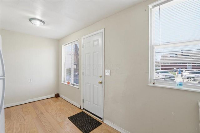 1037-1039 S James Road, Columbus, OH 43227