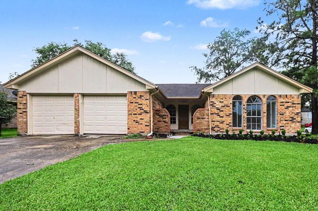 3810 Clover Drive, Alvin, TX 77511