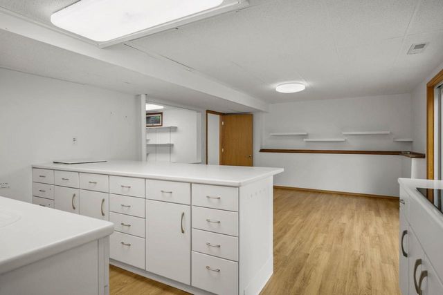 6 Lynbrook Circle, Madison, WI 53719