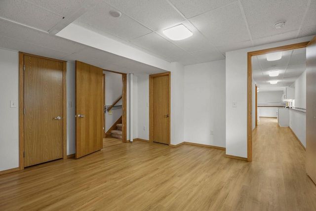 6 Lynbrook Circle, Madison, WI 53719