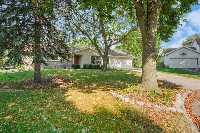 6 Lynbrook Circle, Madison, WI 53719